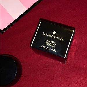 Vegan illamasqua hydra veil rehydrating gel